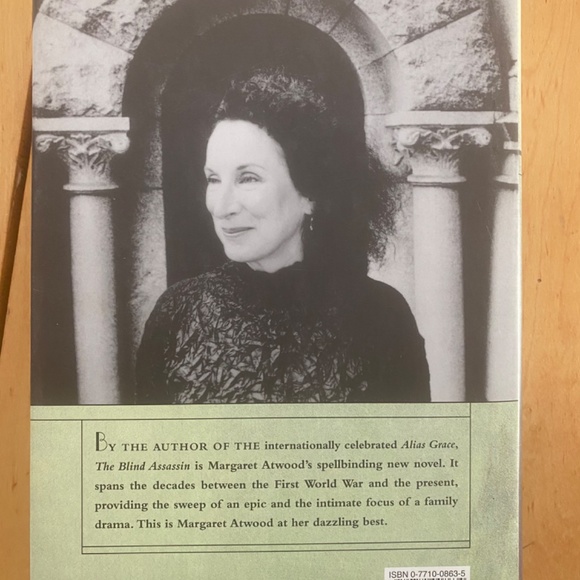 Margaret Atwood “the blind assassin” hardcover - Picture 2 of 12